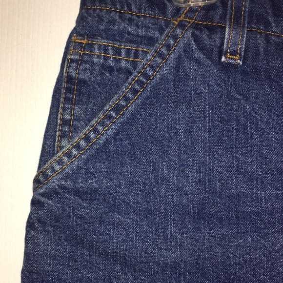 Vintage 90’s Levi’s shorts - Picture 5 of 6